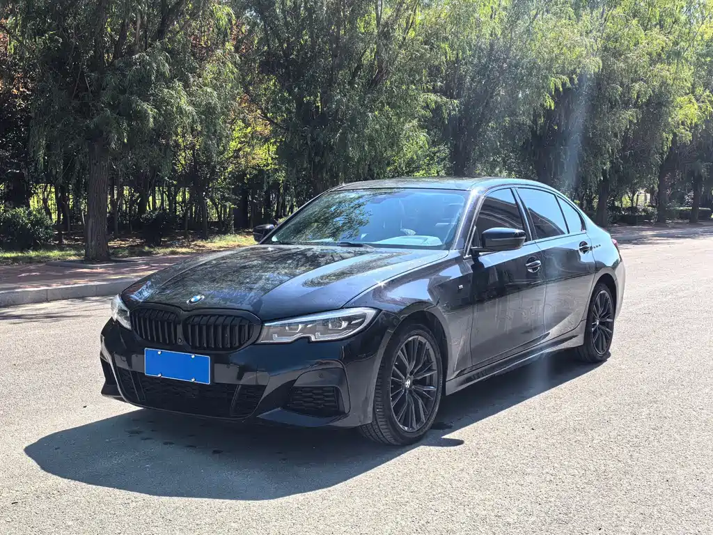 BMW 3 Series 2021