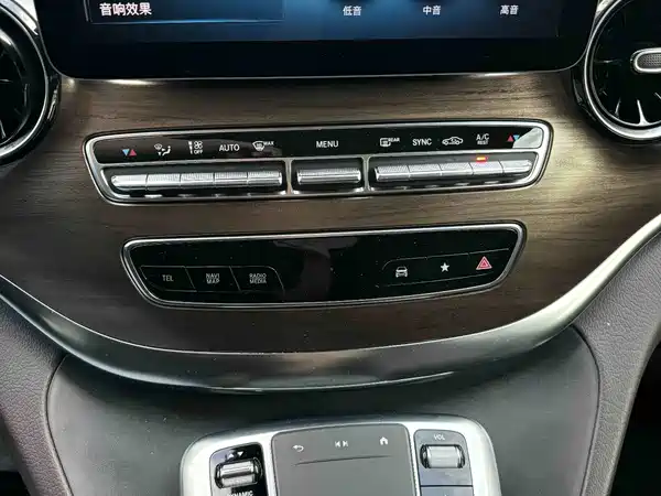 Mercedes-Benz V-Class 2022