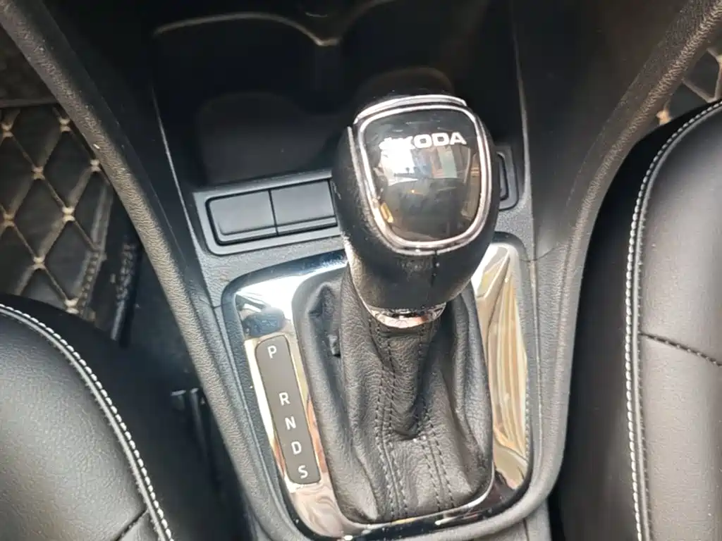 Skoda Rapid 2018 — фото 14