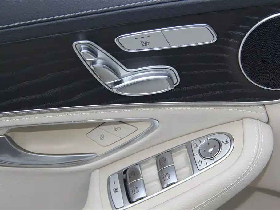 Mercedes-Benz C-Class 2019 — фото 29