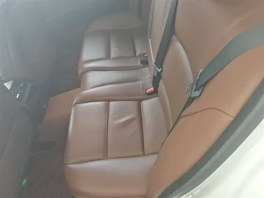 BMW 5 Series 2014 — фото 17