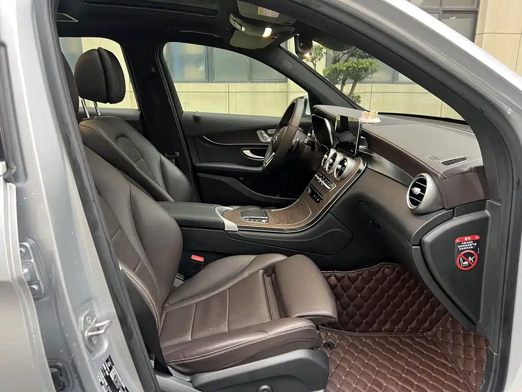 Mercedes-Benz GLC 2020 — фото 19