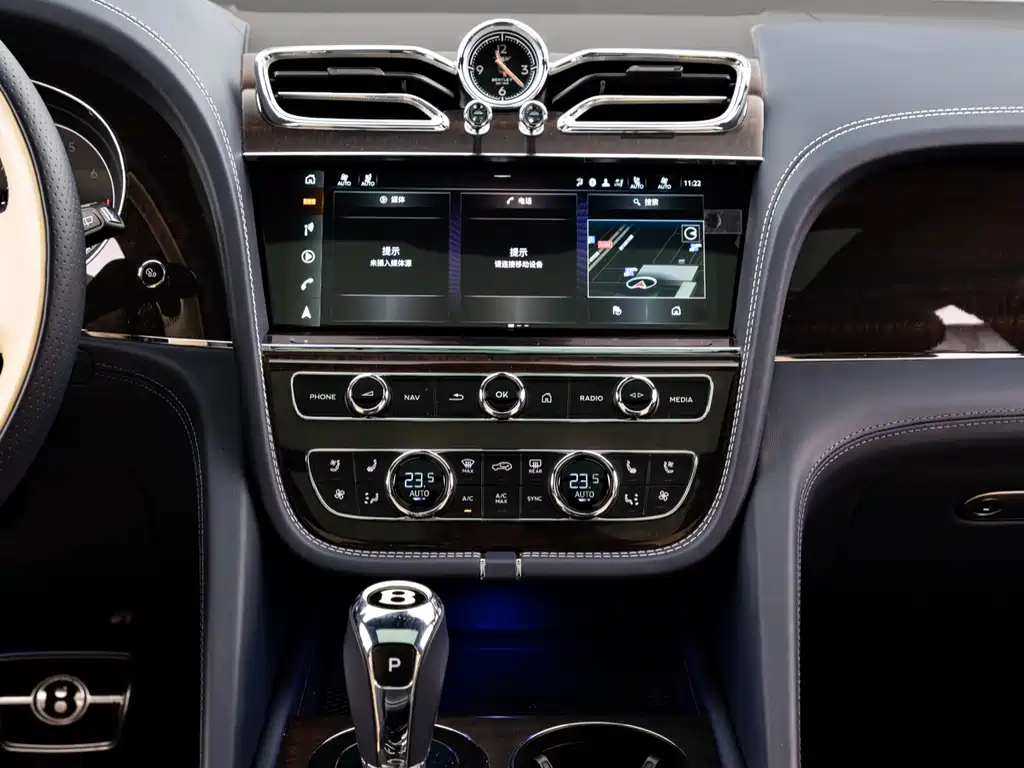 Bentley Bentayga 2022 — фото 9