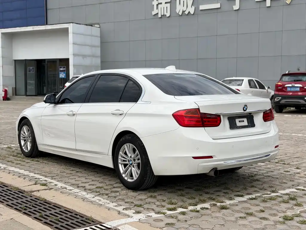 BMW 3 Series 2013 — фото 9