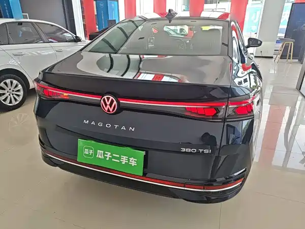 Volkswagen Magotan 2024