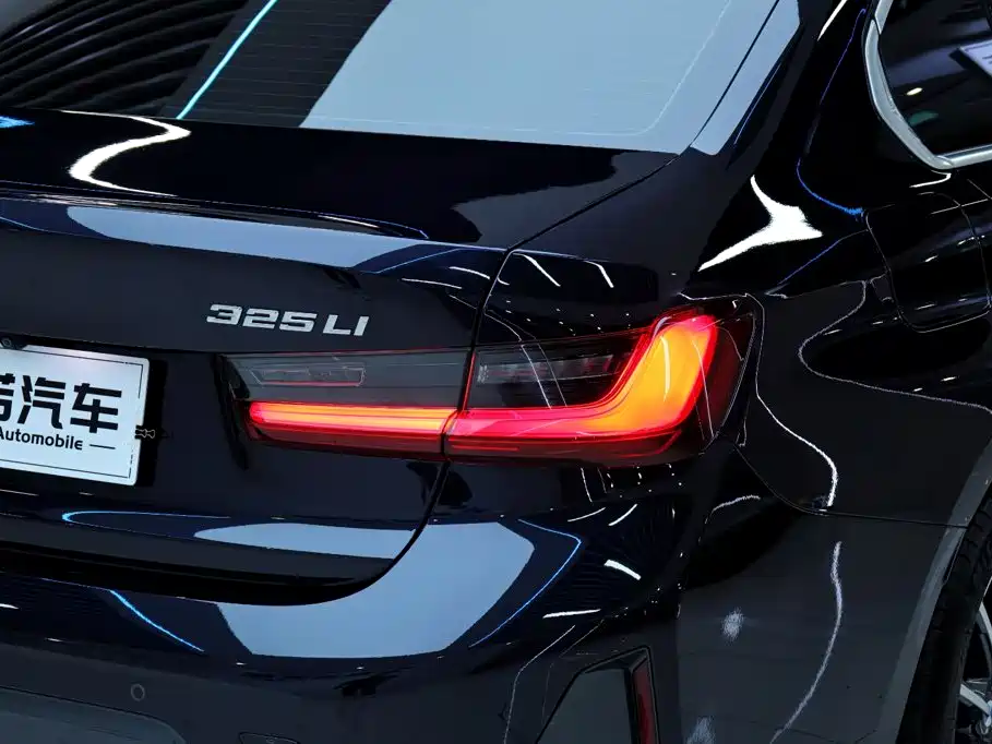 BMW 3 Series 2023 — фото 15