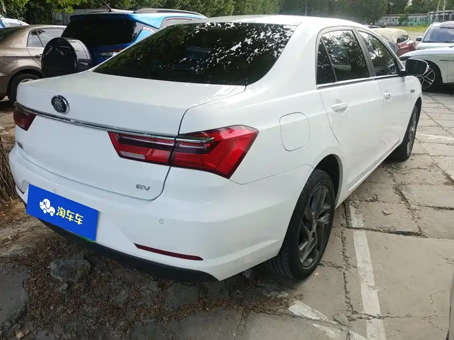 BYD Qin NEV 2020 — фото 3