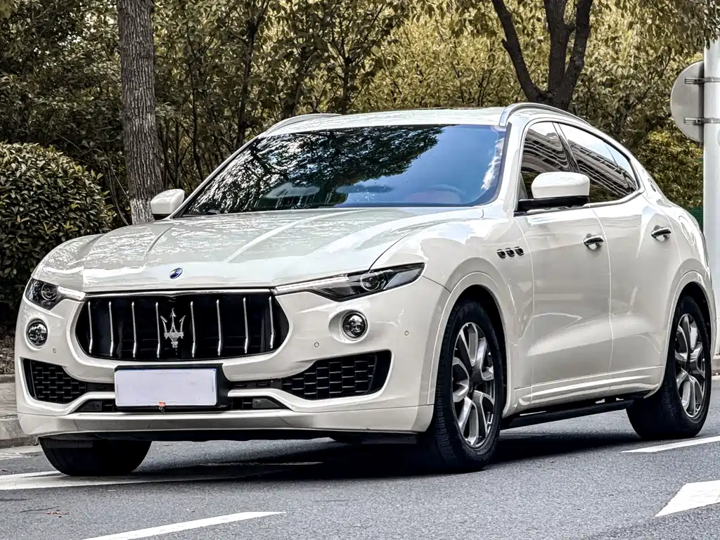 Maserati Levante 2018 — фото 1
