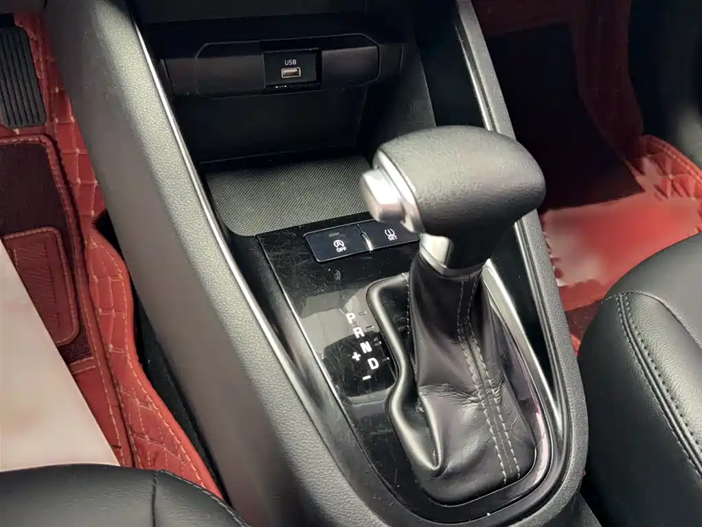 Kia Forte 2020 — фото 12