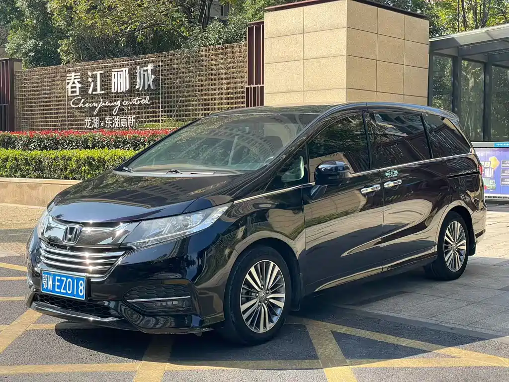 Honda Odyssey 2019 — фото 1