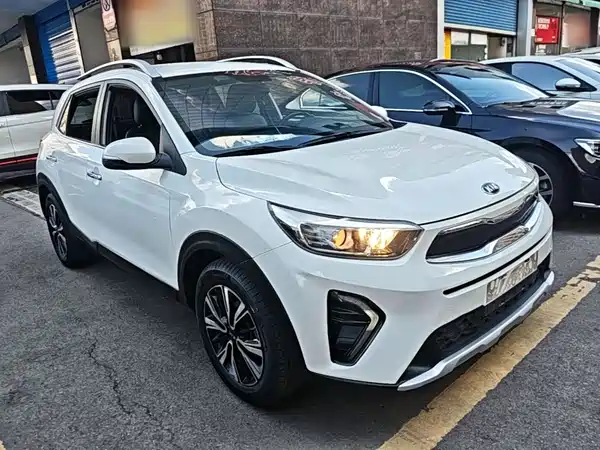 Kia KX1 2020