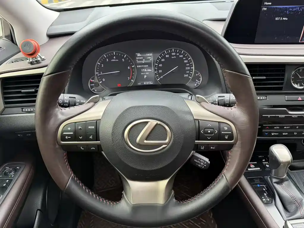 Lexus RX 2020 — фото 12