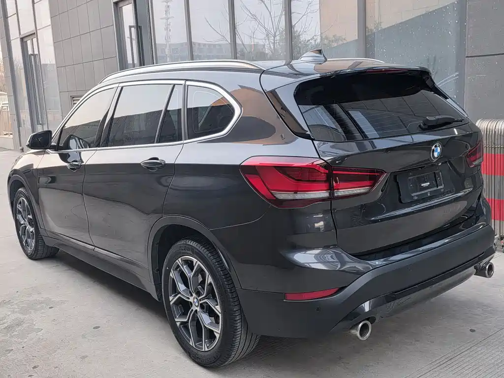 BMW X1 2021 — фото 13