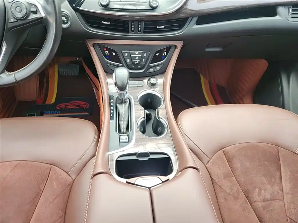 Buick Envision Plus 2017 — фото 14