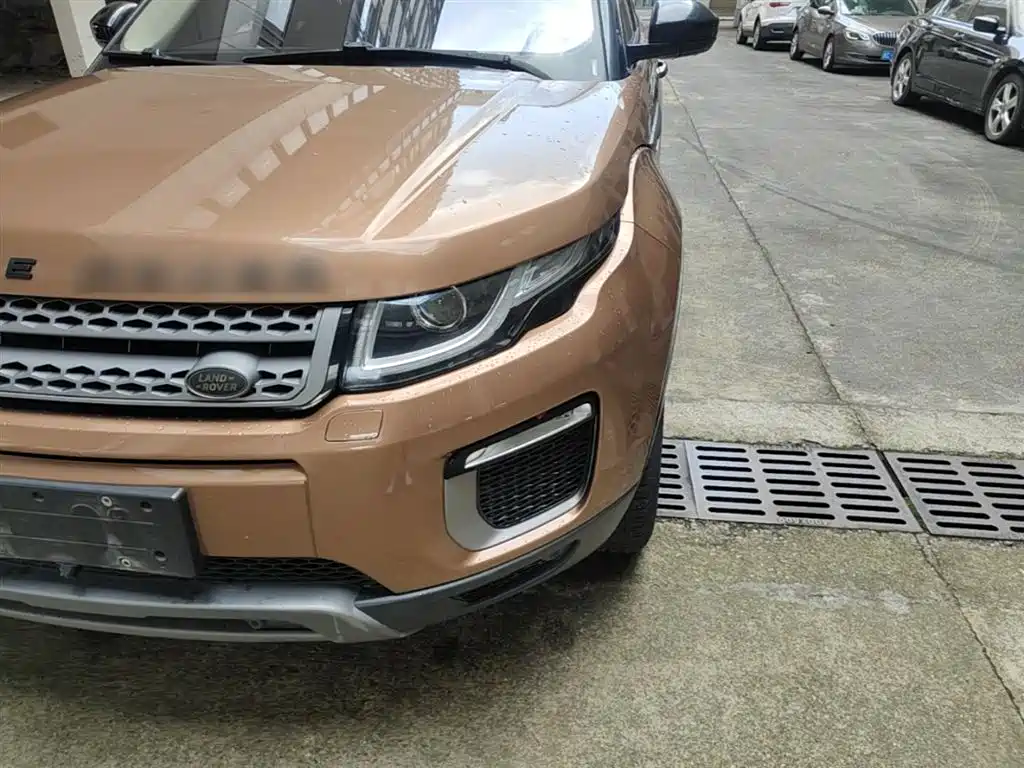 Land Rover Evoque 2017 — фото 24