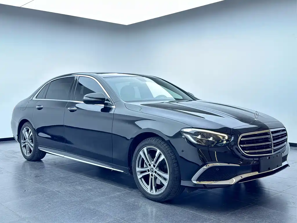 Mercedes-Benz E-Class 2021 — фото 3