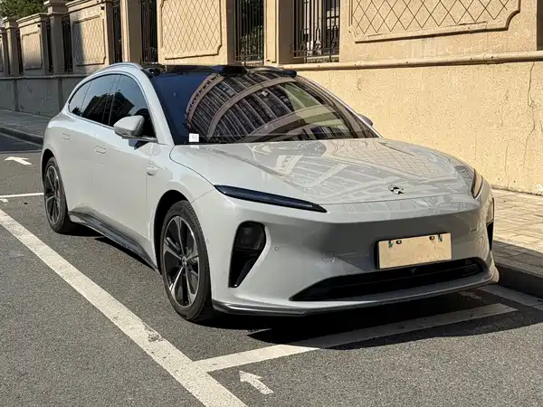 NIO ET5T 2023
