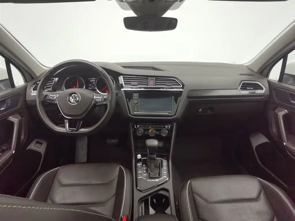 Volkswagen Tiguan L PHEV 2019