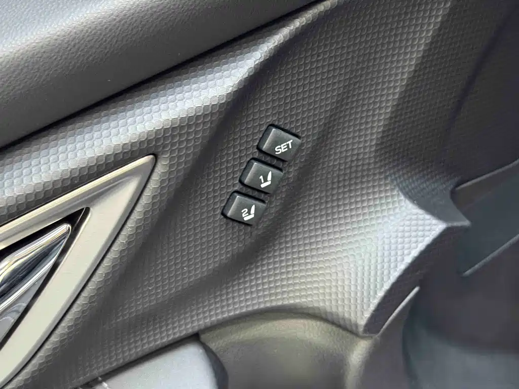 Subaru Forester 2022 — фото 13