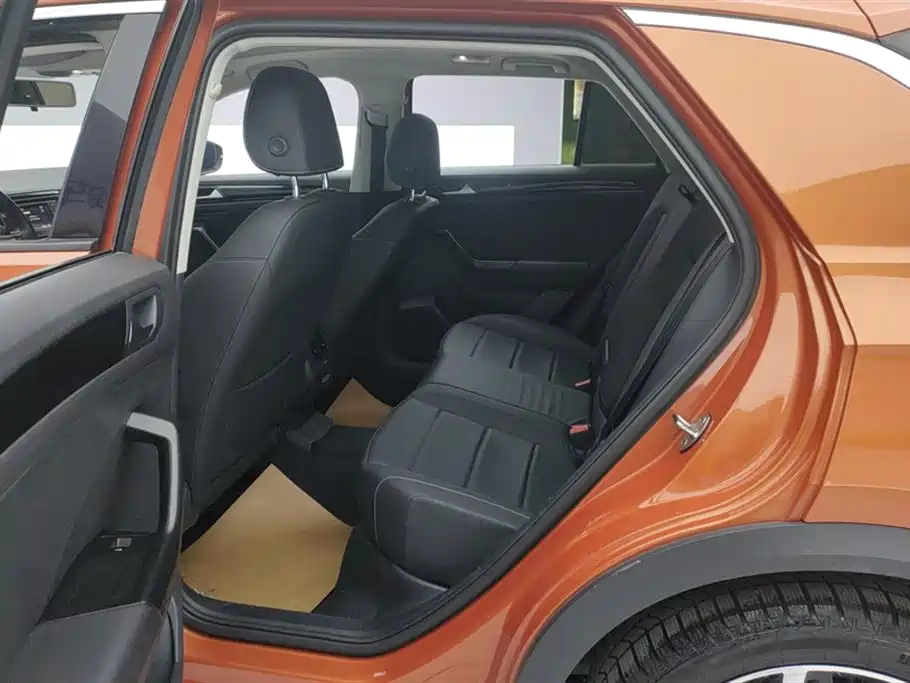 Volkswagen T-Roc 2019 — фото 11