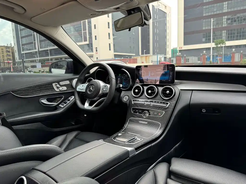Mercedes-Benz C-Class 2021 — фото 11