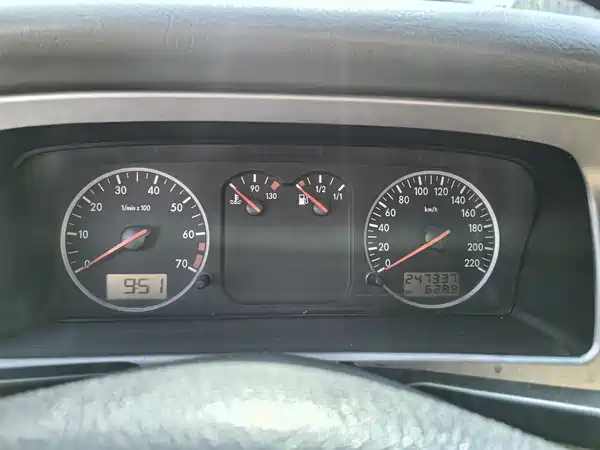 Volkswagen GMC 2011