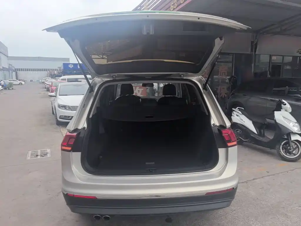 Volkswagen Tiguan L 2019 — фото 19