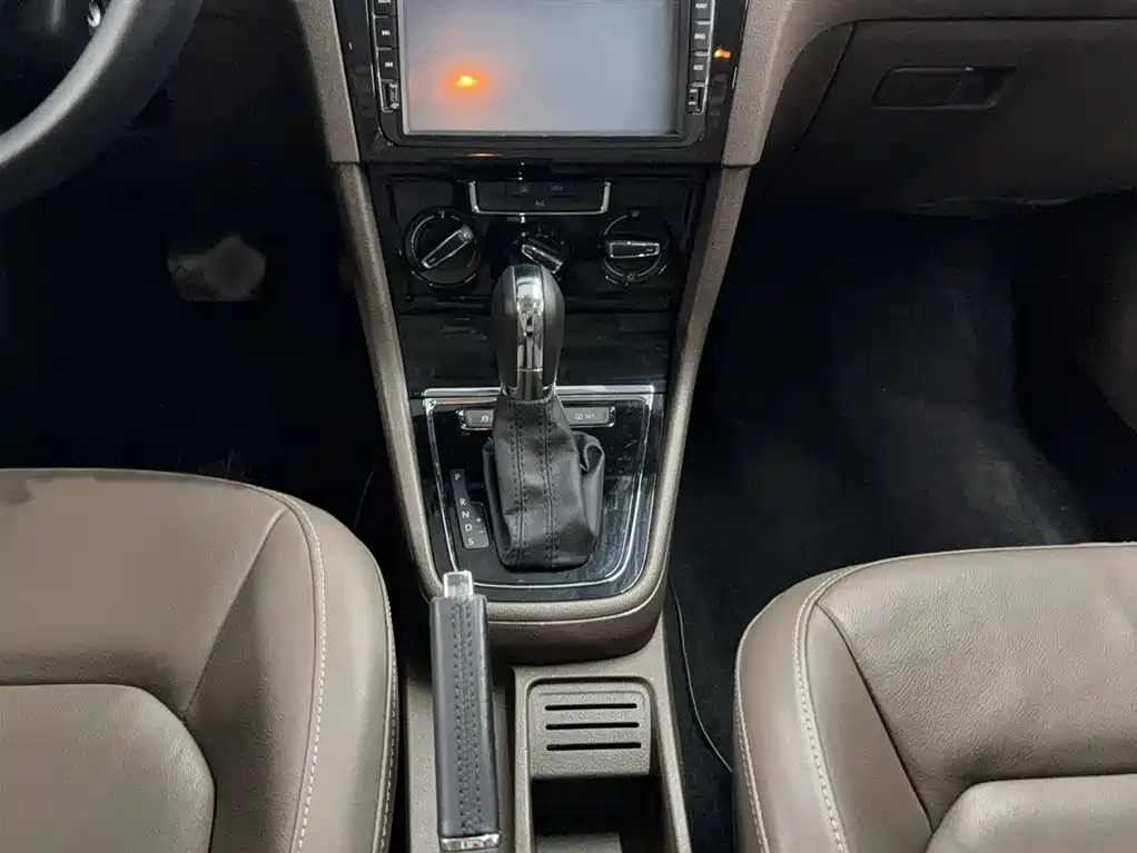 Volkswagen Bora 2014