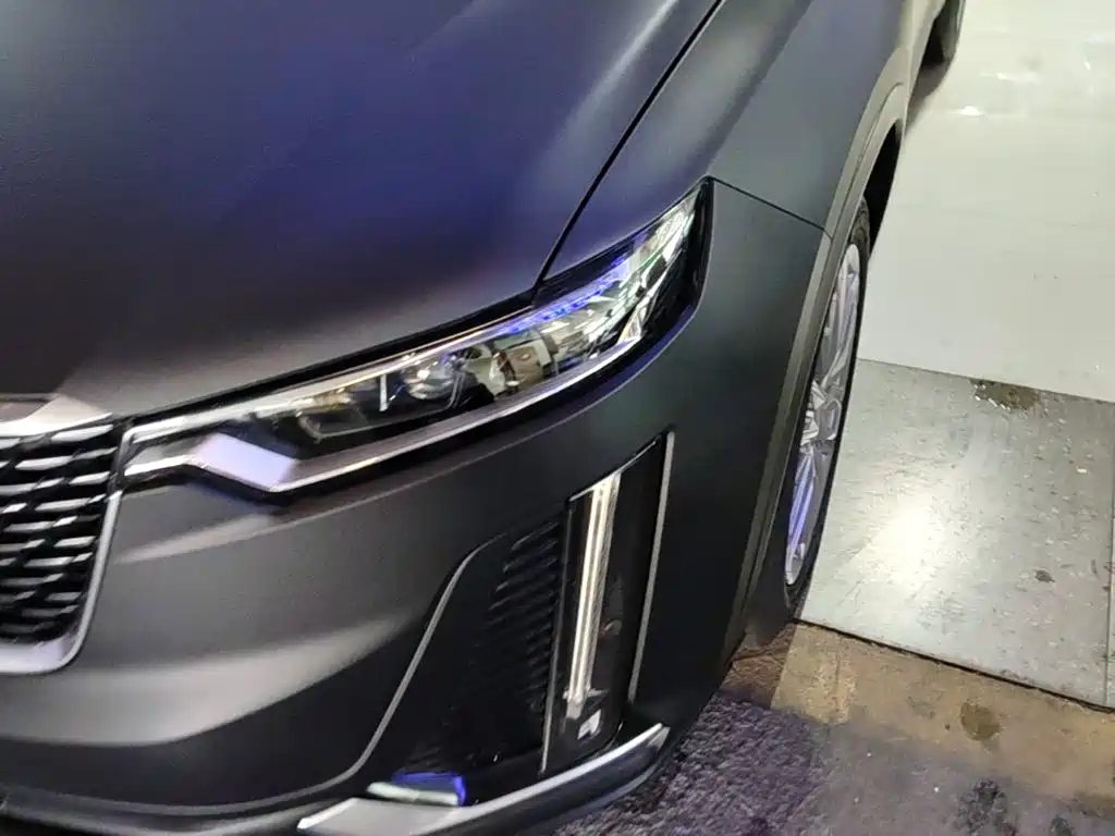 Cadillac XT6 2021 — фото 18