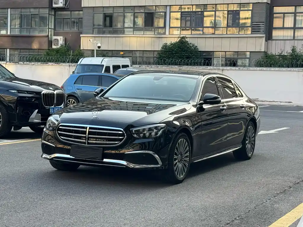 Mercedes-Benz E-Class 2019 — фото 1