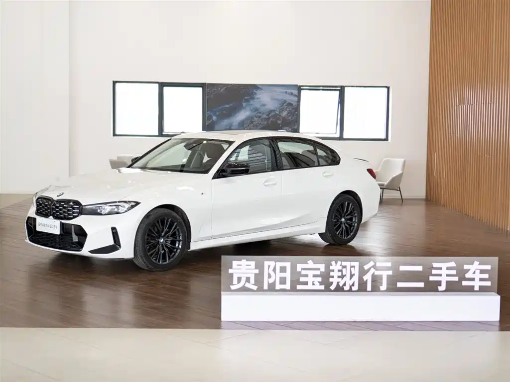BMW 3 Series 2025 — фото 1