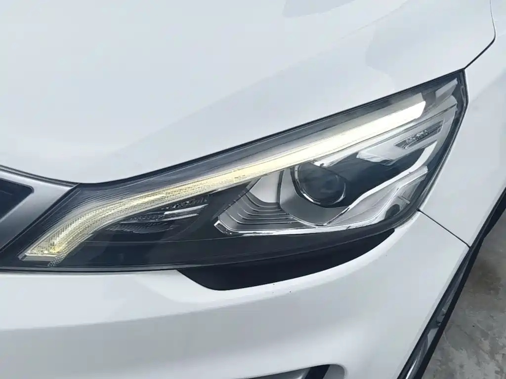 Geely Emgrand GS 2019 — фото 24
