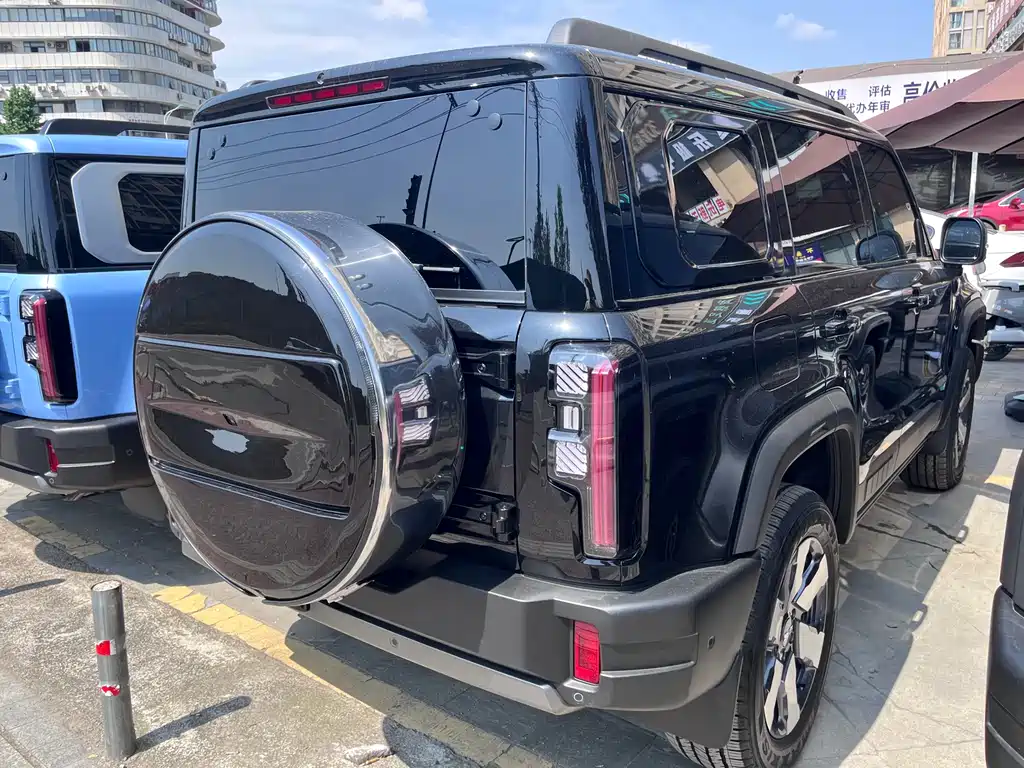 Beijing Off-Road BJ40 EREV 2025
