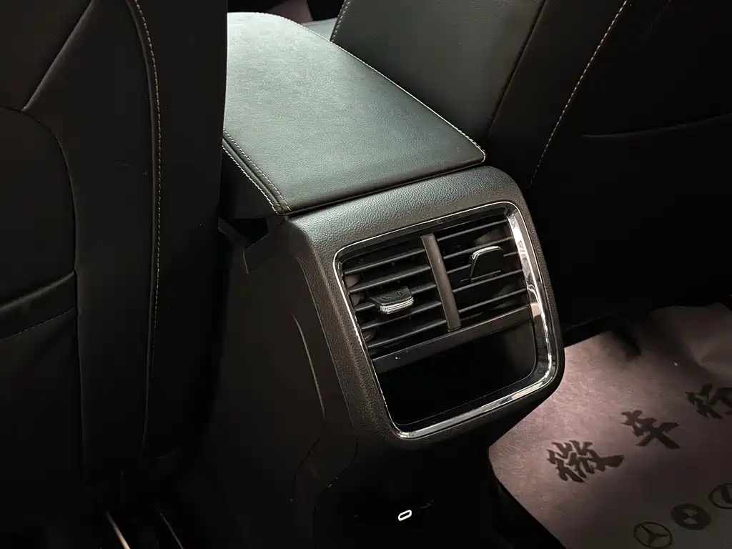 Skoda Octavia 2022 — фото 20