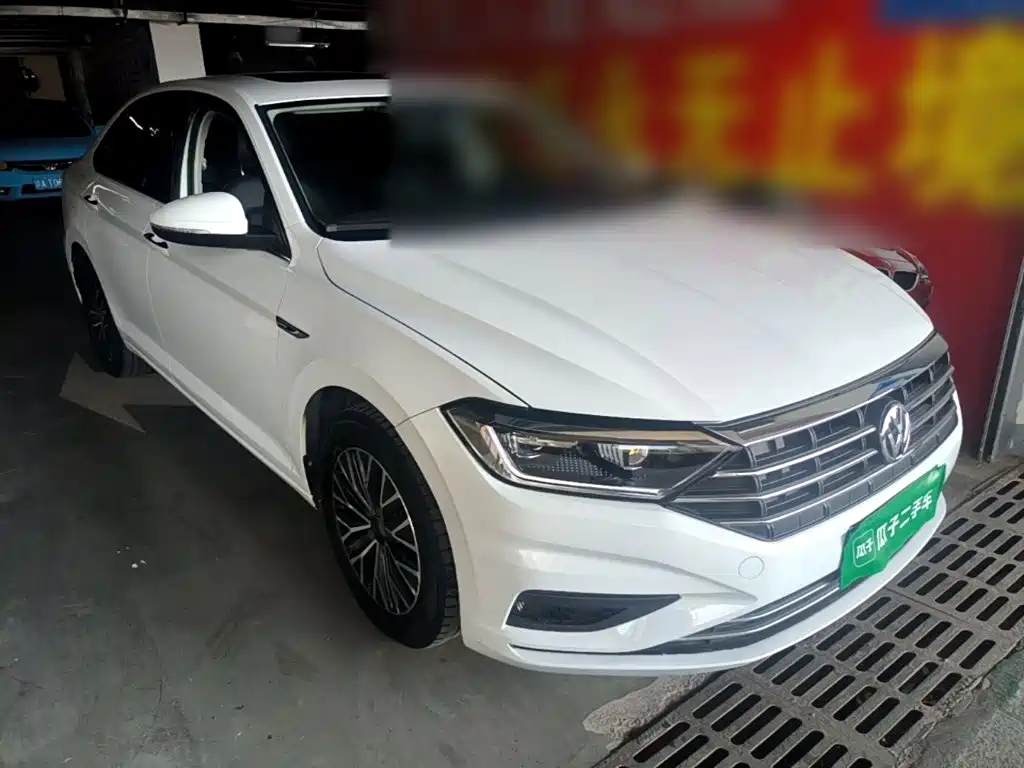Volkswagen Sagitar 2020