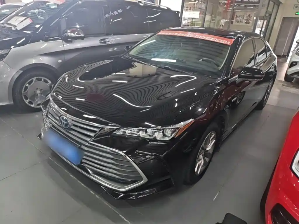 Toyota Avalon 2020 — фото 1