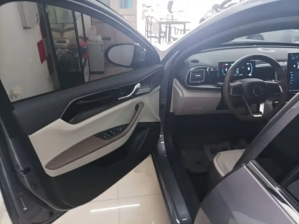 BYD Qin PLUS 2024 — фото 16