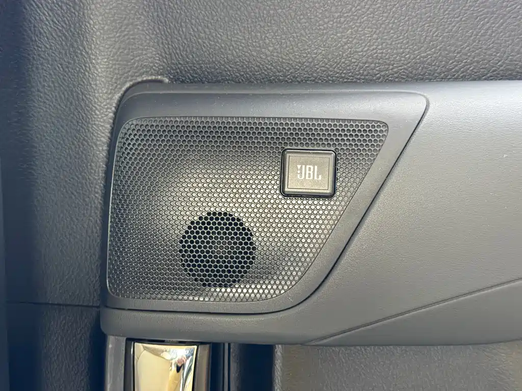 Toyota Alphard 2021 — фото 9