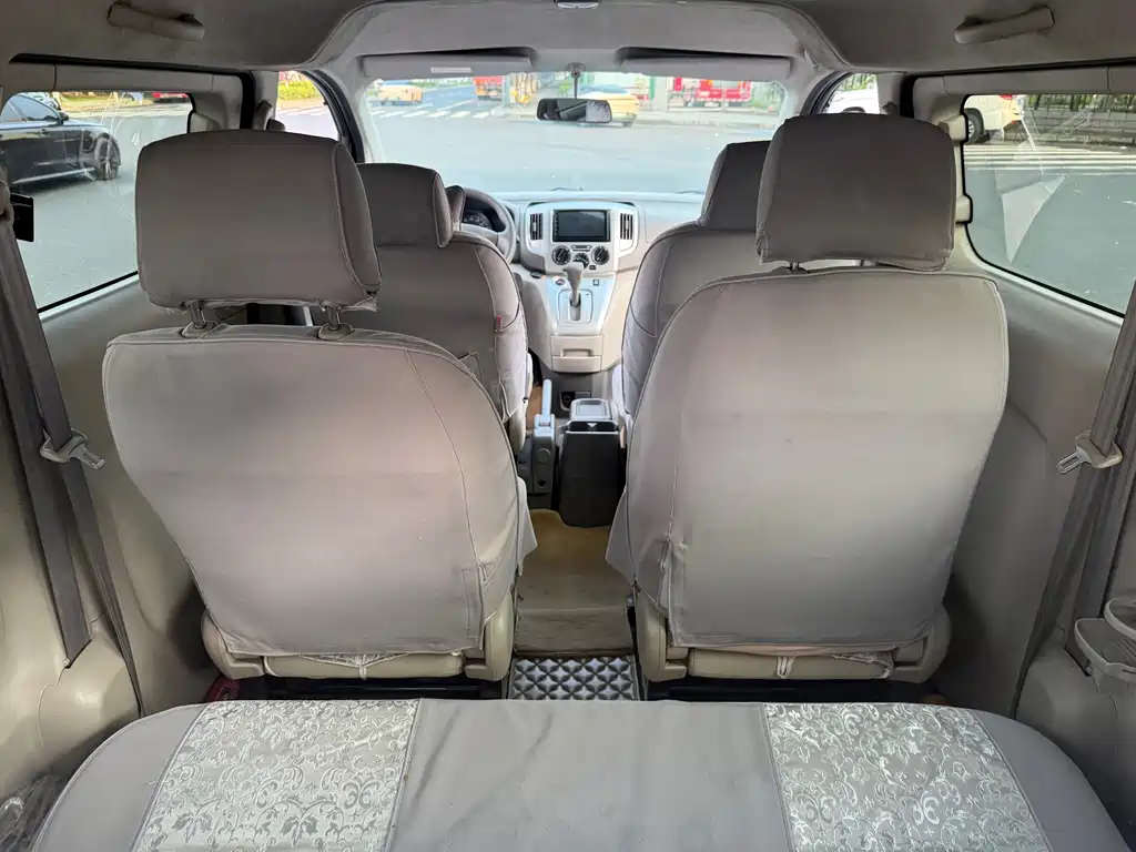 Nissan NV200 2015 — фото 9