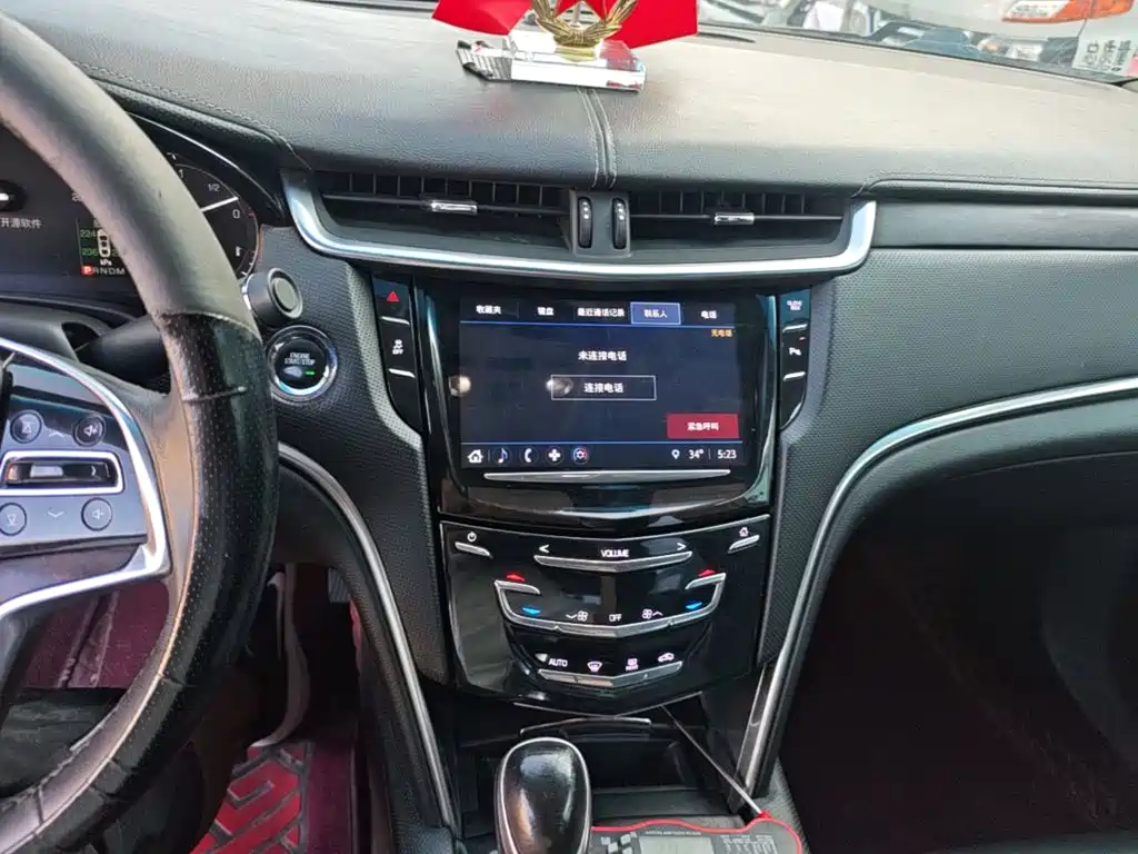 Cadillac XTS 2017 — фото 13