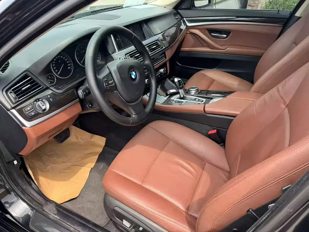 BMW 5 Series 2015 — фото 4
