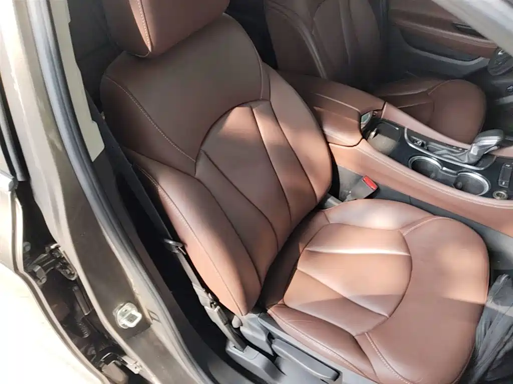 Buick Envision Plus 2018 — фото 25