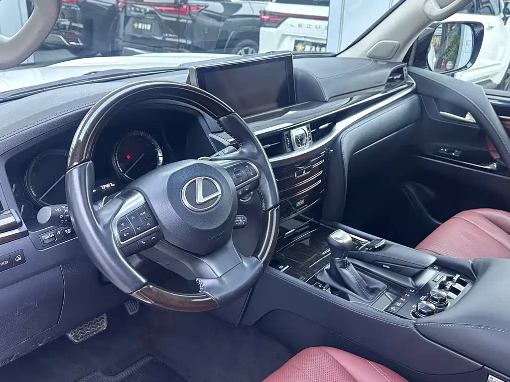 Lexus LX 2020 — фото 20