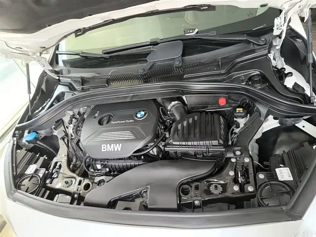 BMW 2 Series Active Tourer 2016 — фото 20