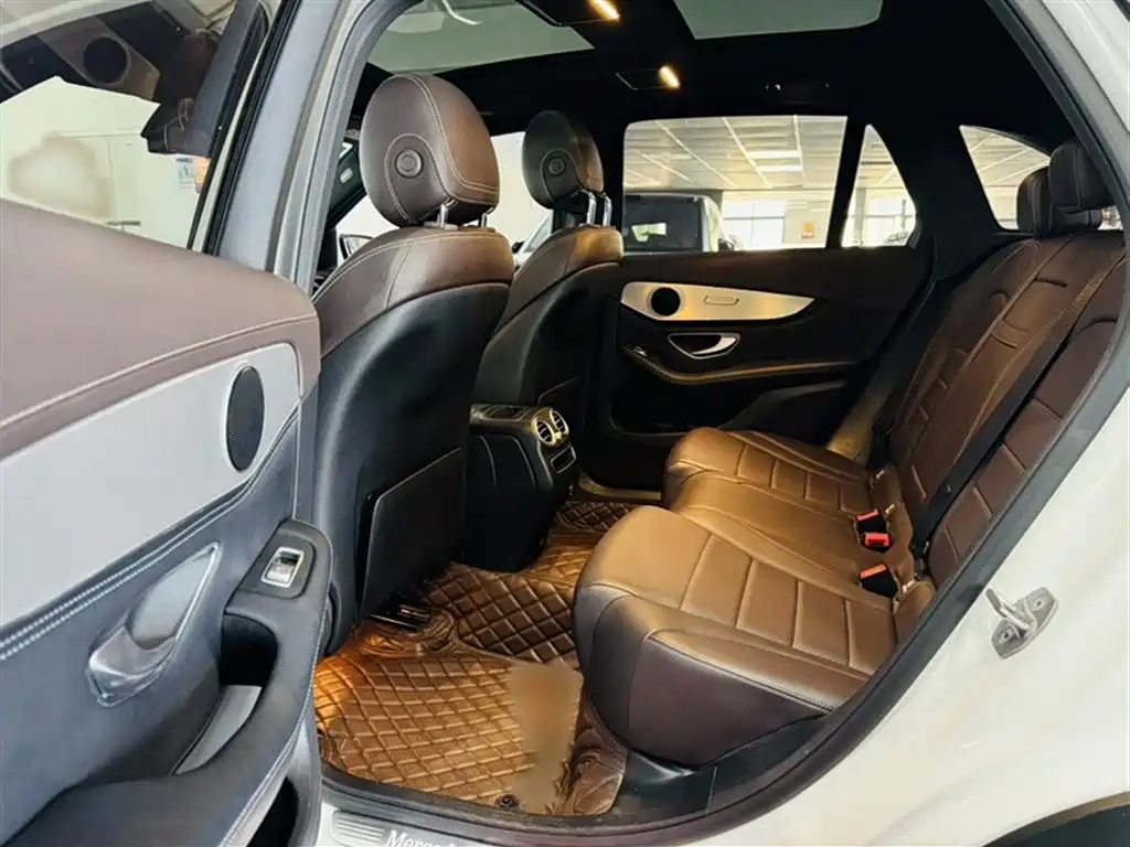 Mercedes-Benz GLC 2019 — фото 19