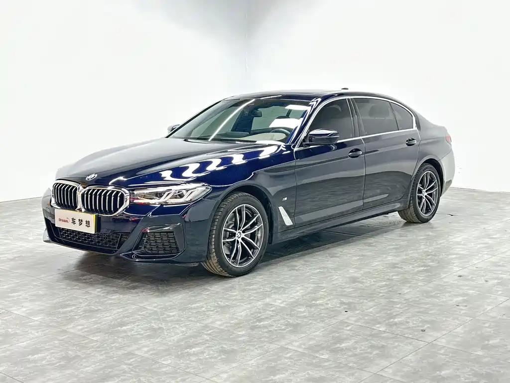 BMW 5 Series 2023 — фото 1