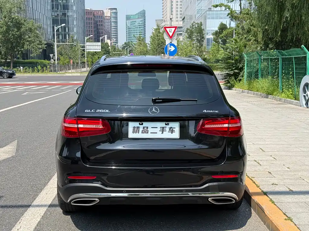 Mercedes-Benz GLC 2019 — фото 23