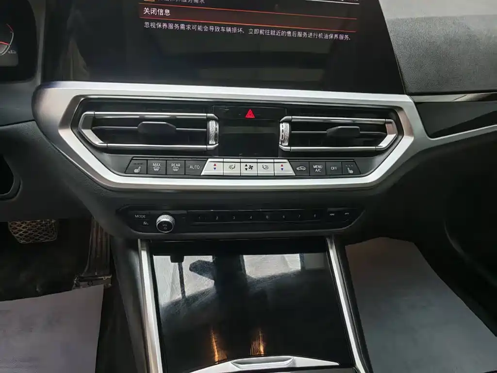 BMW 3 Series 2022 — фото 13