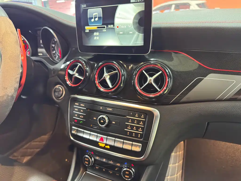 Mercedes-Benz Mercedes CLA AMG 2017 — фото 22