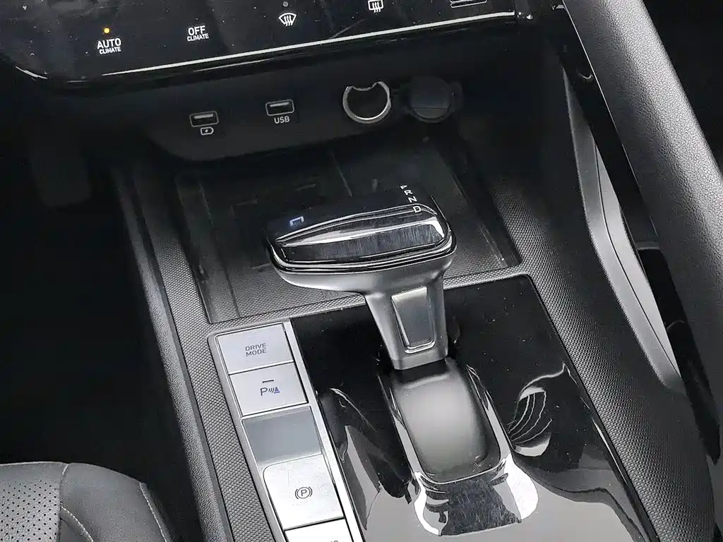 Hyundai Elantra 2022 — фото 13